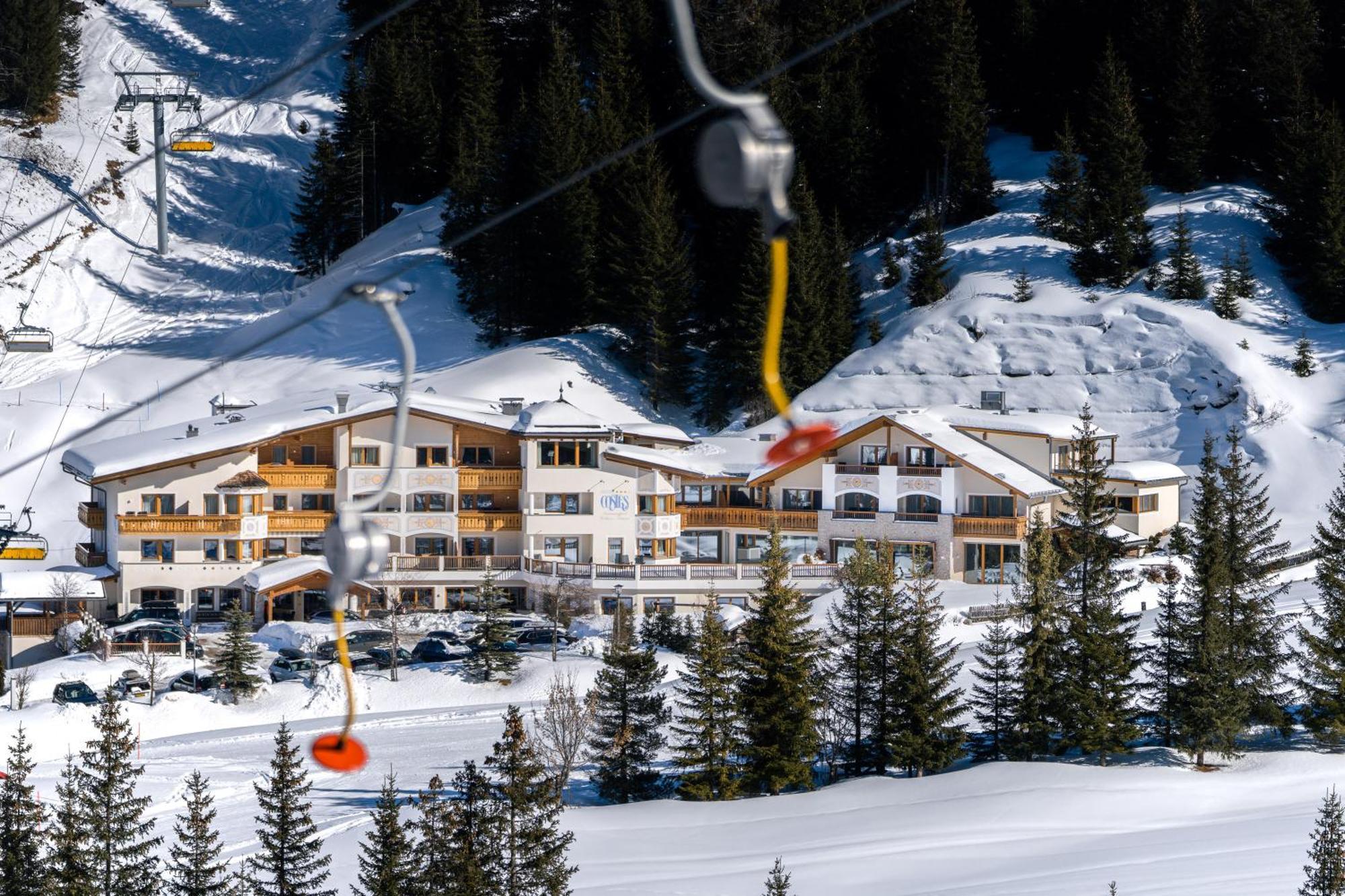 Hotel Costes Corvara In Badia Extérieur photo