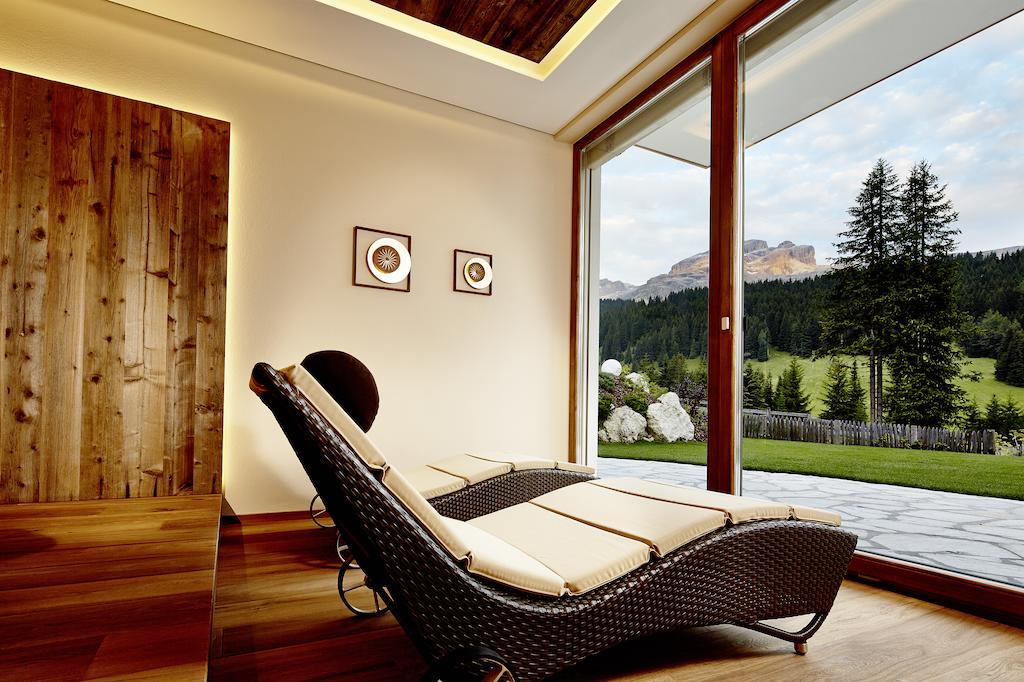 Hotel Costes Corvara In Badia Extérieur photo