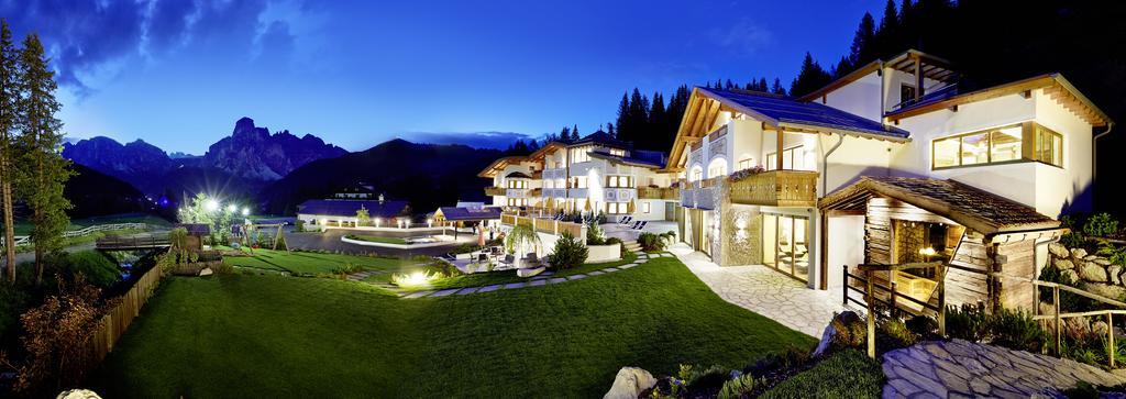 Hotel Costes Corvara In Badia Extérieur photo